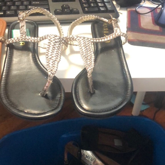 Sandals - Picture 1 of 3